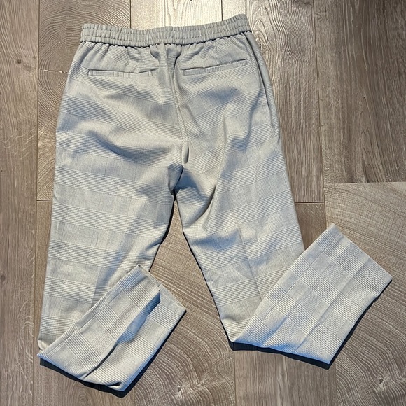 Men’s Topman dress pant in light checks - Picture 2 of 3